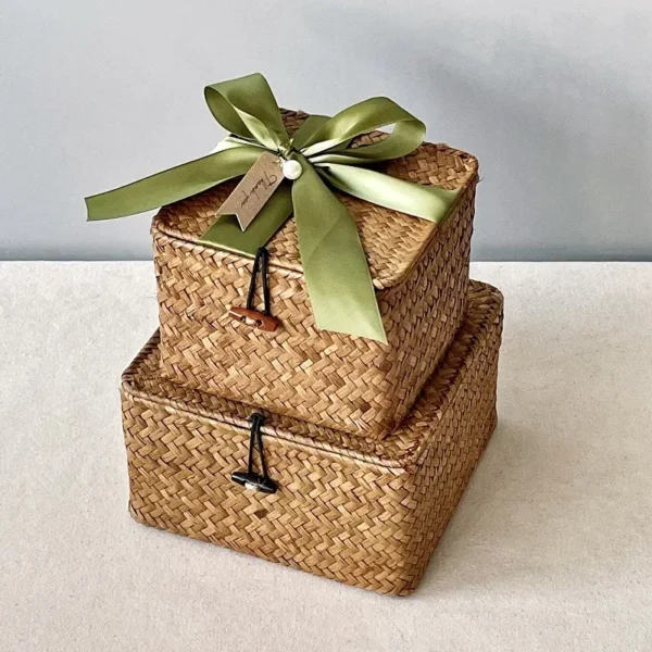 Retro Rattan With Lid Gift Box Seagrass Hand-woven Storage Baskets Desktop Storage Box Companion Gift Basket - Image 3