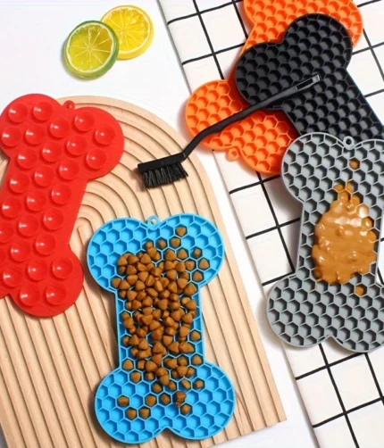 1PC Dog Slow Food Pad Bone Silicone Pet Licking Pad